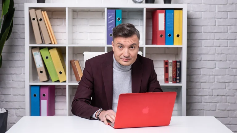 Експерт діджитал фінансів Гліб Бурцев